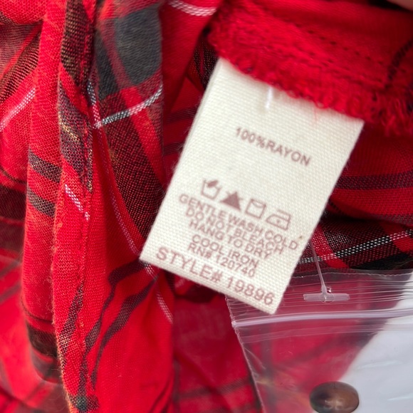 🆕Mystree Plaid Fall Button Down Top Red Distressed Vintage Coloring S,M & L - Picture 6 of 9